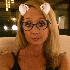 Meet your Posher, Beth